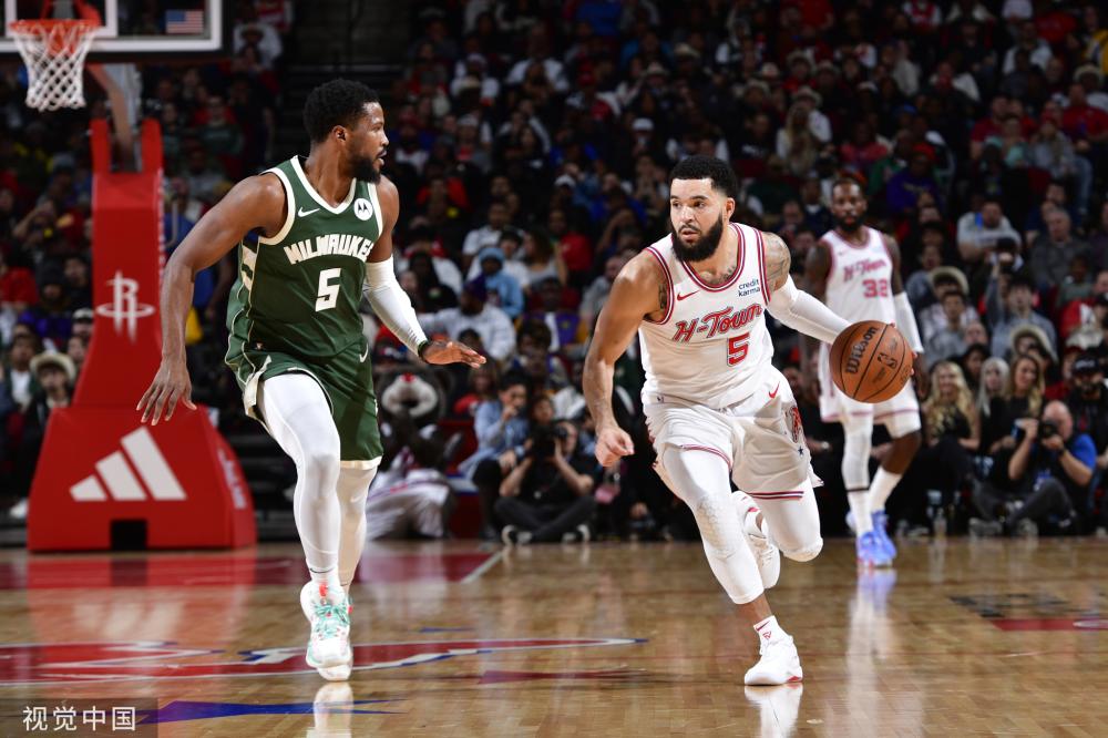 他在关键时 他在关键时